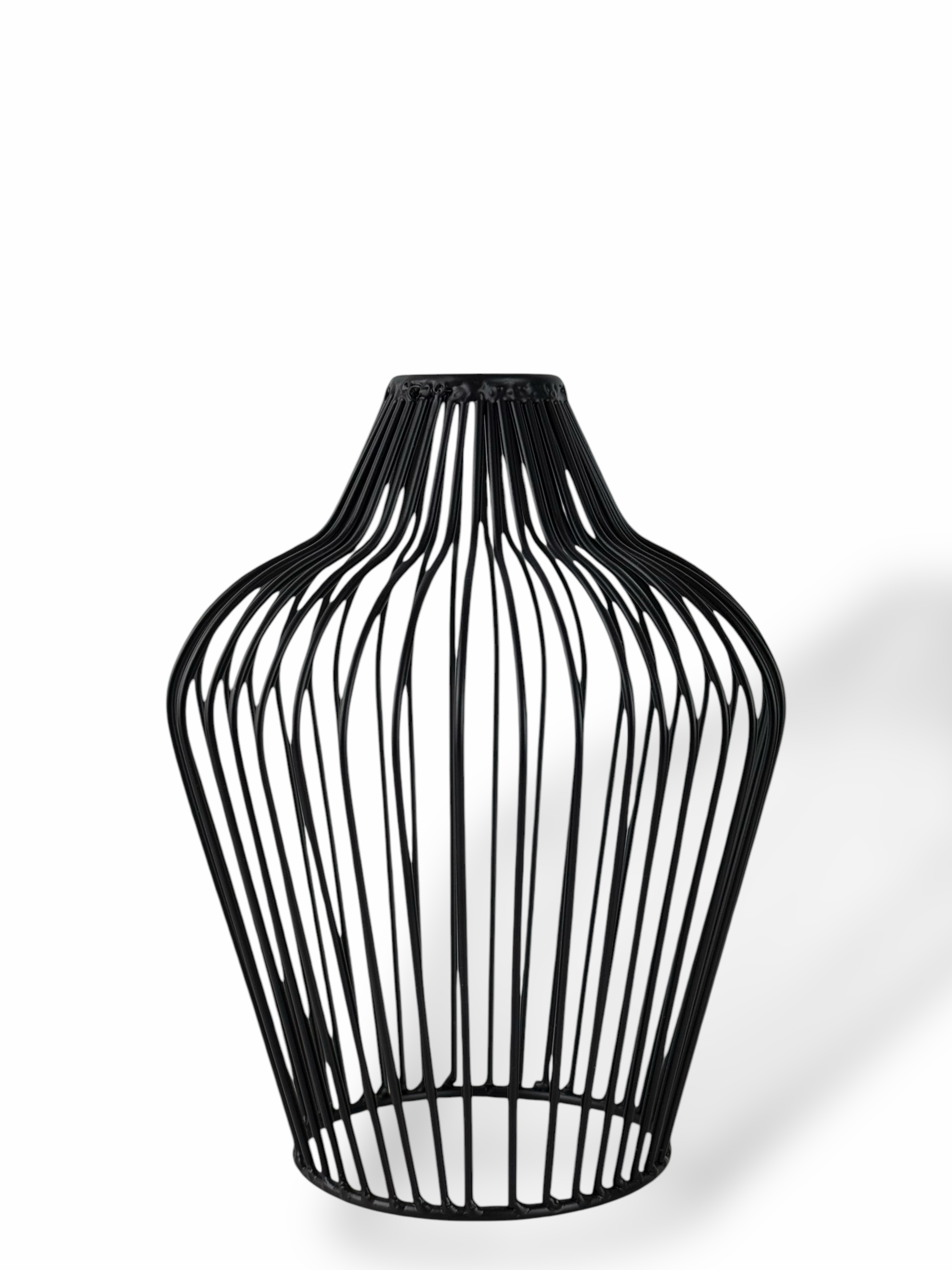 Bowlands Sketch Vase - Black (21cm / Table Top)